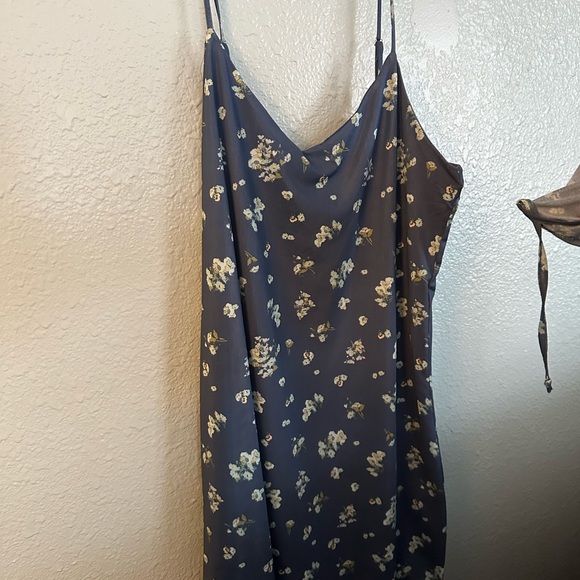 Juniors Dress Size Large - Picture 1 of 5